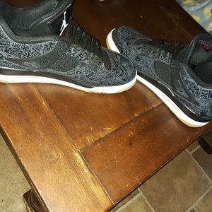 Air Jordan Retro 4